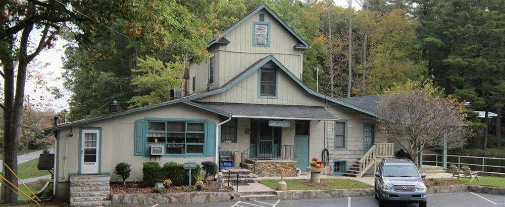 Mill House Lodge Flat Rock Exterior photo